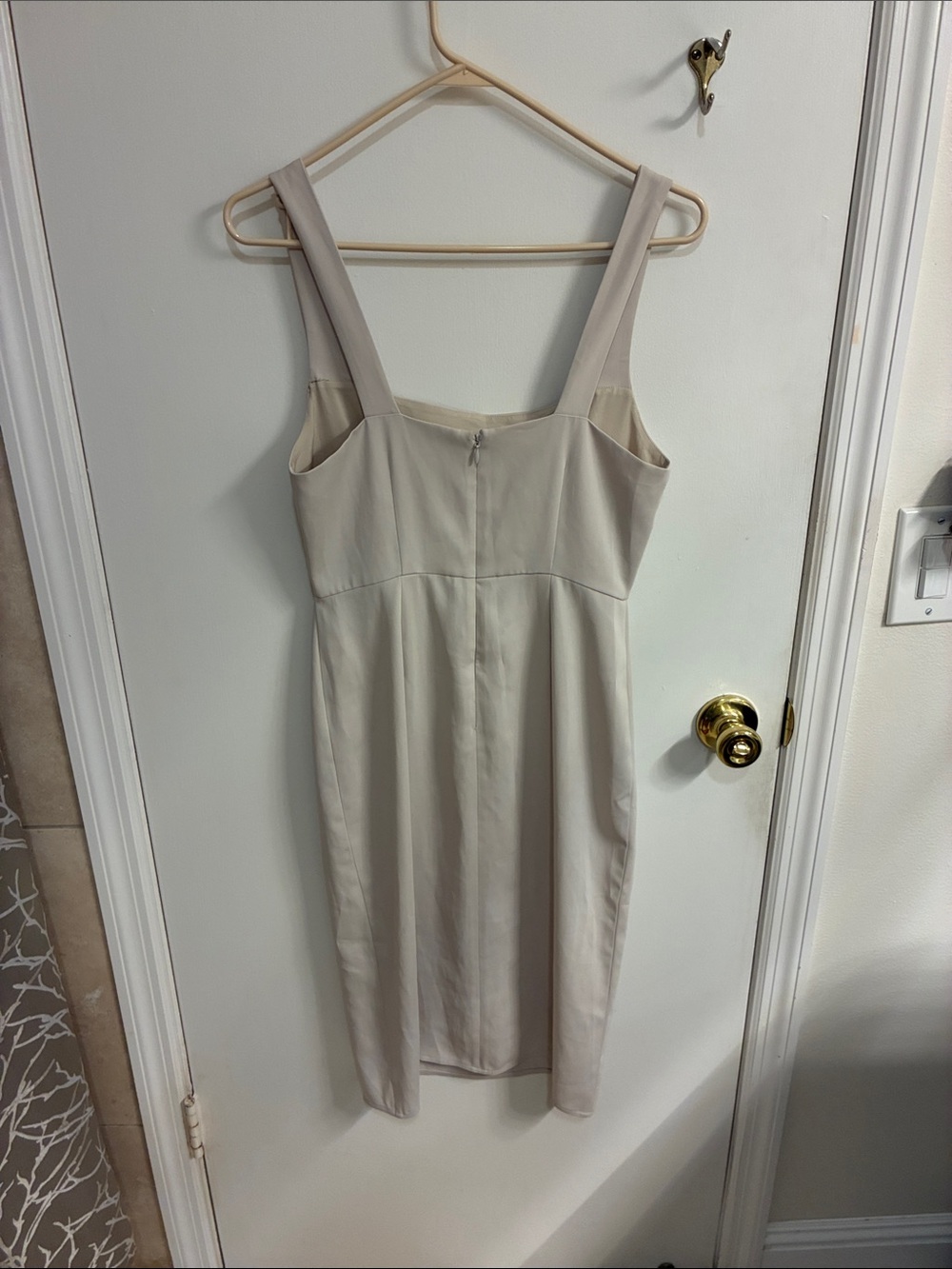 Babaton by Aritzia Square-Neck Cream Midi Dress with Side Slit Sz 2 - Picture 7 of 9